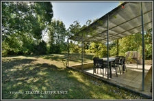 House for sale 10 rooms VILLENEUVE LA COMTESSE (17) on 4800 m² of land with outbuildings
