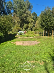 Maison rénovée à vendre 4 pièces SAINT JEAN D'ANGELY (17) avec atelier, cour et jardin potager de 421m²