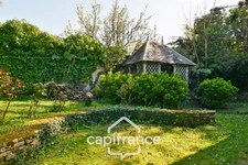 Maison PLAIN PIED  à vendre 6 pièces SAINT JEAN D'ANGELY (17) avec jardin clos et garage
