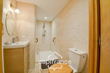 Character house for sale, 12 rooms, SAINT SEVERIN SUR BOUTONNE (17) on 4500m² of wooded land