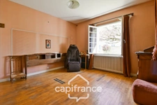 Maison PLAIN PIED  à vendre 6 pièces SAINT JEAN D'ANGELY (17) avec jardin clos et garage