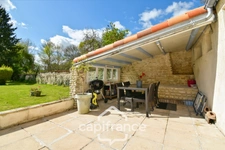 House for sale, 5 rooms, TORXE (17) with enclosed garden of 1000m², garage and workshop