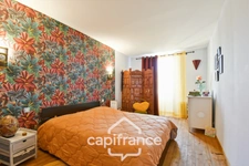 Maison à vendre 5 pièces ASNIERES LA GIRAUD (17) avec jardin, dépendances et garages