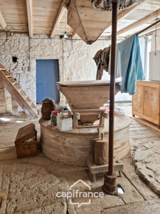 7-room property for sale in SAINT PARDOULT (17) on over 2 hectares of land