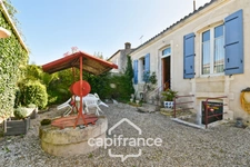 Maison de plain pied à vendre 3 pièces SAINT JEAN D'ANGELY (17) avec jardin et garage, proche commerces