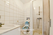 House for sale 3 rooms with garage in SAINT JEAN D'ANGELY (17)