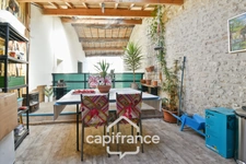 Maison rénovée à vendre 4 pièces SAINT JEAN D'ANGELY (17) avec atelier, cour et jardin potager de 421m²