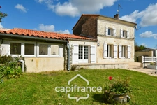 House for sale, 5 rooms, TORXE (17) with enclosed garden of 1000m², garage and workshop