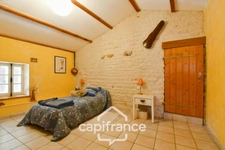 Character house for sale, 12 rooms, SAINT SEVERIN SUR BOUTONNE (17) on 4500m² of wooded land