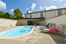 Maison à vendre 10 pièces BIGNAY (17), proche ST JEAN D'ANGELY et ses commerces, avec jardin, piscine et garage