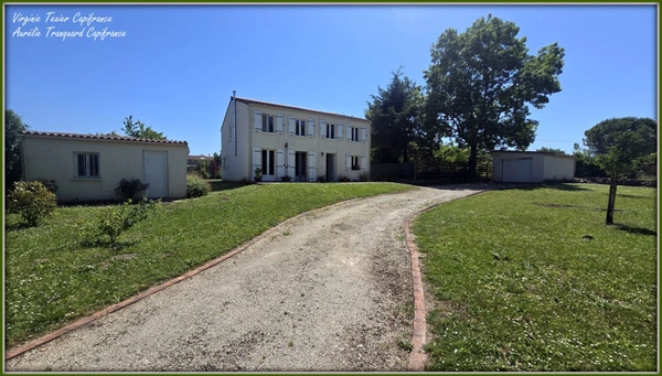 Maison à vendre 6 pièces VARAIZE (17) 4 chambres sur 1500m² de jardin clos avec garage