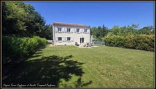 House for sale in Varaize (17), 6 rooms, 4 bedrooms, on 1500m² of enclosed garden with garage