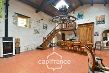 Character house for sale, 12 rooms, SAINT SEVERIN SUR BOUTONNE (17) on 4500m² of wooded land