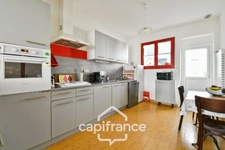 Maison à vendre de plain pied 5 pièces SAINT JEAN D'ANGELY (17) sur une parcelle de 1012m²