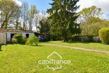 Maison à vendre 5 pièces TORXE (17) avec jardin clos de 1000m², garage et atelier