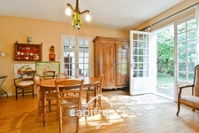 Maison PLAIN PIED  à vendre 6 pièces SAINT JEAN D'ANGELY (17) avec jardin clos et garage