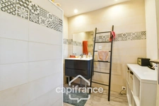 Maison à vendre 10 pièces BIGNAY (17), proche ST JEAN D'ANGELY et ses commerces, avec jardin, piscine et garage