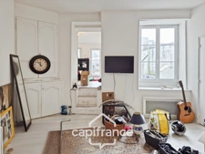 Maison à vendre 7 pièces centre ville SAINT JEAN D'ANGELY (17) avec jardin clos