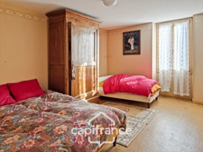 7-room property for sale in SAINT PARDOULT (17) on over 2 hectares of land