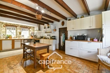 Character house for sale, 12 rooms, SAINT SEVERIN SUR BOUTONNE (17) on 4500m² of wooded land