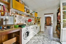 House for sale 6 rooms SAINT JEAN D'ANGELY (17), TOWN CENTER, with garden and outbuildings