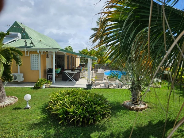 Maison à vendre 6 pièces LE GOSIER (971)