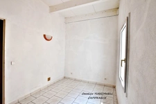 SOLLIES TOUCAS (83) - IMMEUBLE/MAISON DE VILLAGE DE 2 APPARTEMENTS + 1 LOCAL