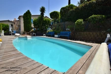 CAVALAIRE SUR MER (83) - PROPRIETE SANS TRAVAUX AVEC PISCINE - 1 MAISON PRINCIPALE ET 1 APPARTEMENT LOFT