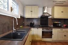 BESSE SUR ISSOLE (83) - SUPERB PROPERTY - 3 BEDROOM HOUSE - POTENTIAL - 1 GARAGE OF 20M² AND 1 OF 116M² - HUGE FLAT PLOT OF 10750M²