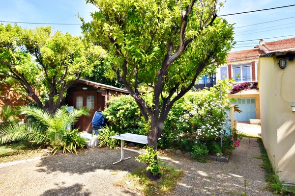 Maison à vendre 6 pièces LE LAVANDOU-SAINT CLAIR (83)