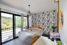 SOLLIES TOUCAS (83) - MAISON COUP DE COEUR DE 150 M² 6 PIECES - VUE IMPRENABLE - ATYPIQUE LUMINEUSE ET AU CALME