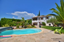 Jolie Propriété à vendre 5 pièces SOLLIES PONT (83)