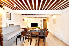 TOULON (83) - EMPLACEMENT IDEAL CENTRE VILLE – APPARTEMENT 2 PIECES DE 51 M² PLEIN DE CHARME ET DE CACHET - INVESTISSEMENT OU RESIDENCE PRINCIPALE