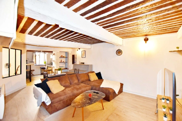 TOULON (83) - EMPLACEMENT IDEAL CENTRE VILLE – APPARTEMENT 2 PIECES DE 51 M² PLEIN DE CHARME ET DE CACHET - INVESTISSEMENT OU RESIDENCE PRINCIPALE