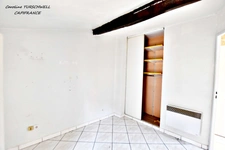 SOLLIES TOUCAS (83) - IMMEUBLE/MAISON DE VILLAGE DE 2 APPARTEMENTS + 1 LOCAL
