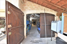 CUERS - PROVENCAL MAS STYLE VILLA 7 ROOMS INCLUDING 4 BEDROOMS AND 1 OFFICE - HUGE GARAGE - LARGE STORAGE - LANDSCAPED GARDEN 2272 M² WITH SWIMMING POOL, JACUZZI AND POOL HOUSE
