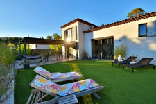SOLLIES TOUCAS (83) - MAISON COUP DE COEUR DE 150 M² 6 PIECES - VUE IMPRENABLE - ATYPIQUE LUMINEUSE ET AU CALME