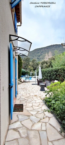 CAVALAIRE SUR MER (83) - PROPRIETE SANS TRAVAUX AVEC PISCINE - 1 MAISON PRINCIPALE ET 1 APPARTEMENT LOFT