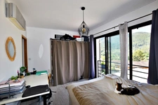 SOLLIES TOUCAS (83) - MAISON COUP DE COEUR DE 150 M² 6 PIECES - VUE IMPRENABLE - ATYPIQUE LUMINEUSE ET AU CALME