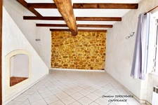 SOLLIES TOUCAS (83) - IMMEUBLE/MAISON DE VILLAGE DE 2 APPARTEMENTS + 1 LOCAL