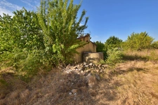 PUGET VILLE (83) - CABANON DE 32M² SUR PARCELLE DE 5748M²