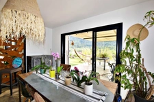 SOLLIES TOUCAS (83) - MAISON COUP DE COEUR DE 150 M² 6 PIECES - VUE IMPRENABLE - ATYPIQUE LUMINEUSE ET AU CALME