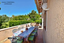 CAVALAIRE SUR MER (83) - PROPRIETE UNE MAISON DE 205 M² (EN 2 APPARTEMENTS) + T2 DE 33 M² - PISCINE AU SEL - TERRAIN DE 1500 M² CLOS ET PAYSAGE - 
