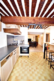 TOULON (83) - EMPLACEMENT IDEAL CENTRE VILLE – APPARTEMENT 2 PIECES DE 51 M² PLEIN DE CHARME ET DE CACHET - INVESTISSEMENT OU RESIDENCE PRINCIPALE