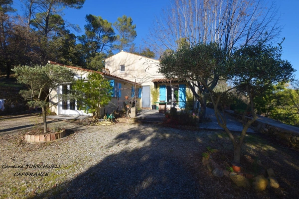 BESSE SUR ISSOLE (83) - SUPERBE PROPRIETE - MAISON 3 CHAMBRES - POTENTIEL - 1 GARAGE DE 20M² ET 1 DE 116M² - IMMENSE TERRAIN PLAT DE 10750M²
