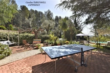 CUERS - PROVENCAL MAS STYLE VILLA 7 ROOMS INCLUDING 4 BEDROOMS AND 1 OFFICE - HUGE GARAGE - LARGE STORAGE - LANDSCAPED GARDEN 2272 M² WITH SWIMMING POOL, JACUZZI AND POOL HOUSE