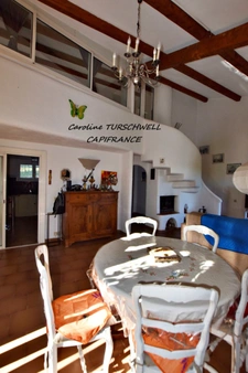 BESSE SUR ISSOLE (83) - SUPERB PROPERTY - 3 BEDROOM HOUSE - POTENTIAL - 1 GARAGE OF 20M² AND 1 OF 116M² - HUGE FLAT PLOT OF 10750M²