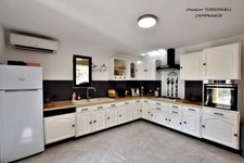 CUERS - PROVENCAL MAS STYLE VILLA 7 ROOMS INCLUDING 4 BEDROOMS AND 1 OFFICE - HUGE GARAGE - LARGE STORAGE - LANDSCAPED GARDEN 2272 M² WITH SWIMMING POOL, JACUZZI AND POOL HOUSE