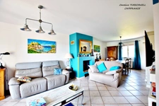 Jolie Propriété à vendre 5 pièces SOLLIES PONT (83)