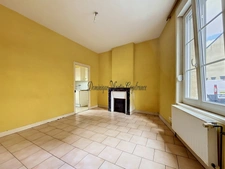 LA CHARTRE-SUR-LE-LOIR – Maison de caractère 118 m² | Jardin, dépendance, parking privé, 5 chambres